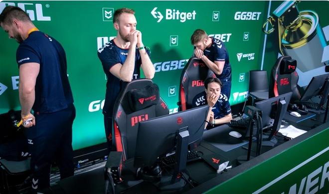 因权威人士 因权威人士